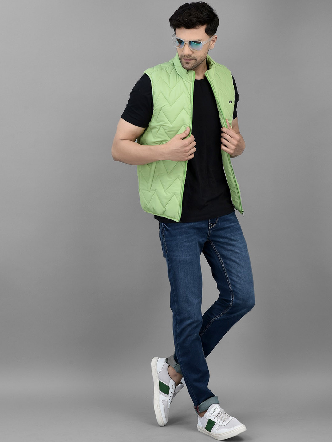 Canary London Sleeveless Lightweight Quilted Jacket - Image 6